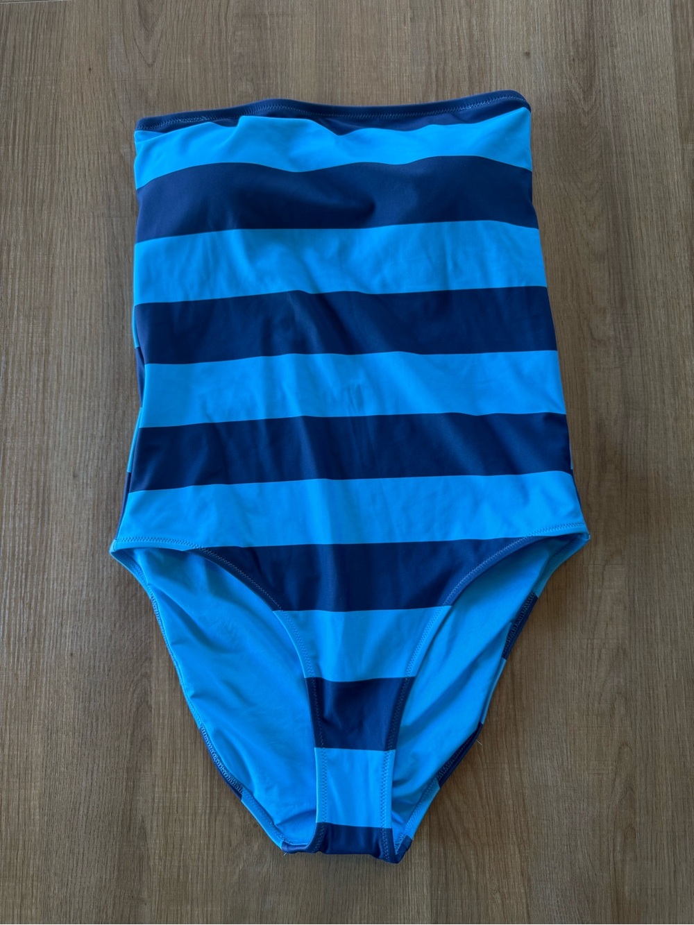 Aerie The Wavemaker One Piece Strapless Striped Swimsuit Women’s Size Large
